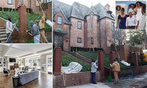 Obamas New Washington Dc Home Gets A Wall Installed As They Prepare To