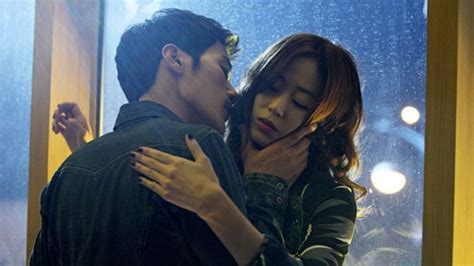 6 Film Semi Korea Terbaik Kim Go Eun Lakukan Adegan Panas Di A Muse