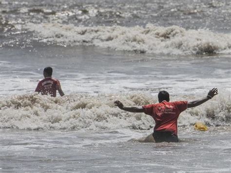 Two Drown At Juhu Beach In Mumbai Third Such Incident In Past 30 Days