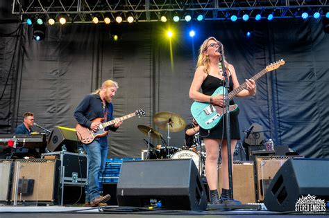 Live Music Returns The Tedeschi Trucks Band Live In New Haven Stereo Embers Magazine Stereo