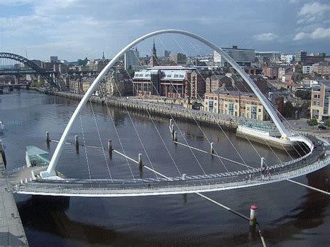 Millenium Bridge By Red Kit Flickr The Gateshead Millennium Bridge