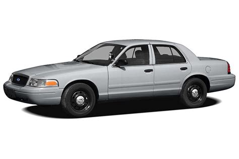 Retired from its policing days, this particular example now services the hollywood spotlight. 2009 Ford Crown Victoria Reviews, Specs and Prices | Cars.com