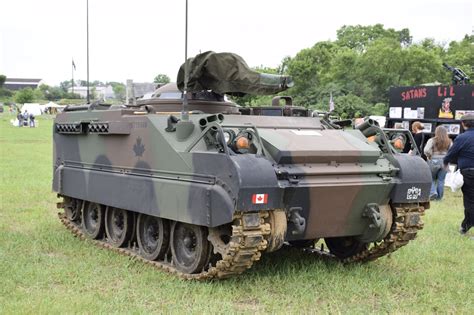 Canadian Lynx (FMC M113 1/2) | Canadian army, Canadian 