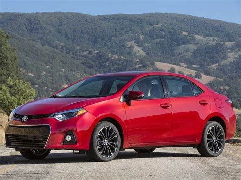 Save $4,208 on a 2014 toyota corolla s plus near you. Toyota Makes 3 Changes For 2014 Corolla - Business Insider