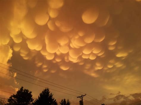 Asperatus Clouds Over The Iron Mountain Incredible And Unusual Clouds