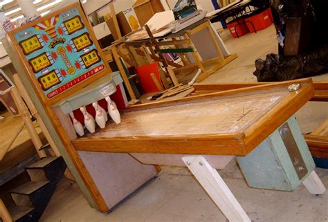 This Tabletop Shuffleboard Bowling Game Rnostalgia