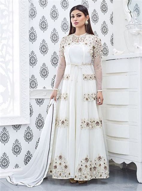 Whether your taste is for vintage or contemporary, satin or silk, these designers can help you find the perfect dress. 20+ celebrity Approved Amazing Designs Of Classic Anarkali ...