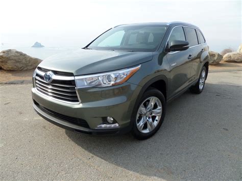 Review 2014 Toyota Highlander Boldly Moving Forward The Fast Lane Car