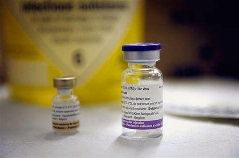 Se aplica mediante una inyección intramuscular en el muslo izquierdo en las y los menores de 18 meses. Vacuna contra la Influenza archivos - Radio y Televisión ...