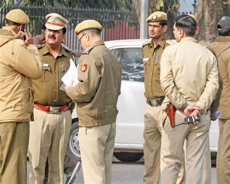 Find delhi police news headlines, photos, videos, comments, blog posts and opinion at the indian express. Shahdara: Youth kills father, chops body into 25 parts in ...
