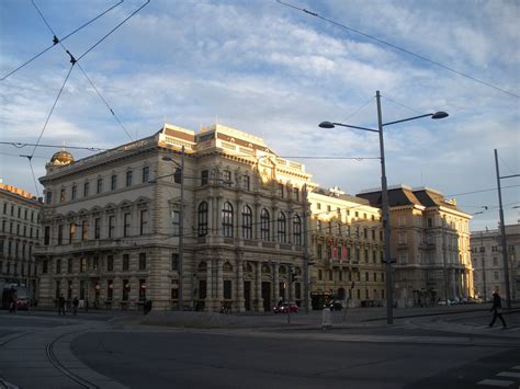 The attractive schwarzenbergplatz (schwarzenberg square) is a viennese square come see the attractive and historically significant schwarzenbergplatz, a viennese square running between the. Wien - Schwarzenbergplatz