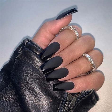How To Rock 23 Black Acrylic Nails And Look Instantly Chic Hatinews