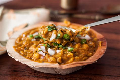 Delhi Style Matar Chaat Matra Recipe Spicy And Tangy Dry Green Peas