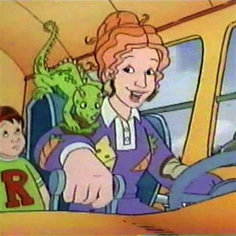 Kate Mckinnon Is Boarding Netflixs Magic School Bus Revival The Magic School Bus Rides Again