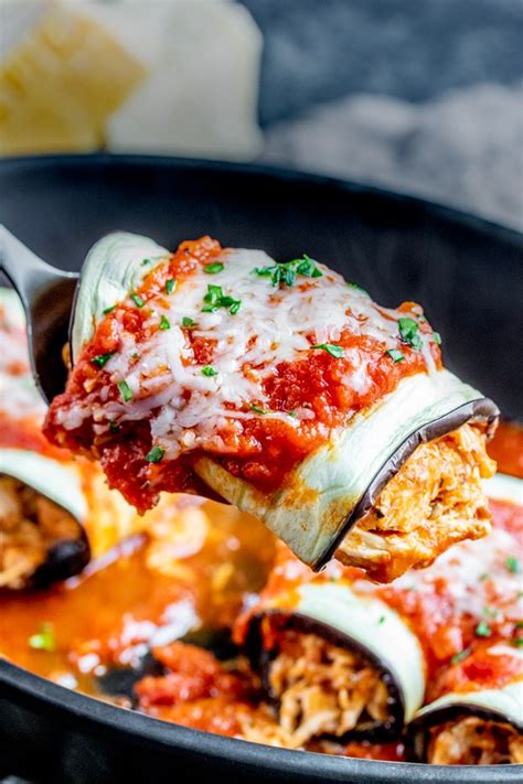 I could eat the whole pan myself!! KETO CHICKEN PARMESAN ROLL UPS - Recipes Of Chef