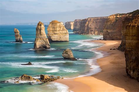 Australia's Most Famous Geographical Features - WorldAtlas