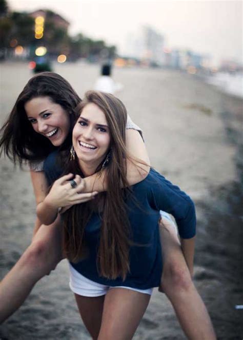 Cuando termines, guarda la foto y mándasela a tu amiga. Imagenes Tumblr de mejores amigas | Saberimagenes.com