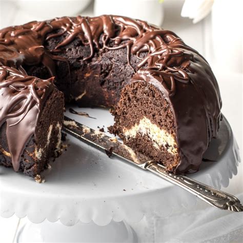 I am crazy about these chocolate cake and chocolate frosting recipes! Chocolate Bundt Cake with Cream Cheese Filling - Low Carb ...