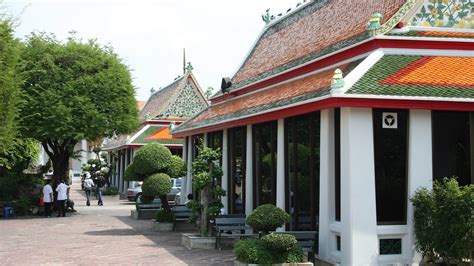 Wat Phra Chetuphon Traditional Medicine School Wat Pho Massage — Spa Review Condé Nast Traveler
