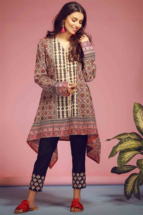 Latest Summer Kurti Designs 2021 Collection For Women In Pakistan