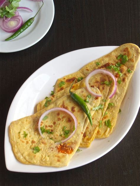 Besan Ki Masala Roti Recipe Indian Food Recipes Paratha Recipes Food