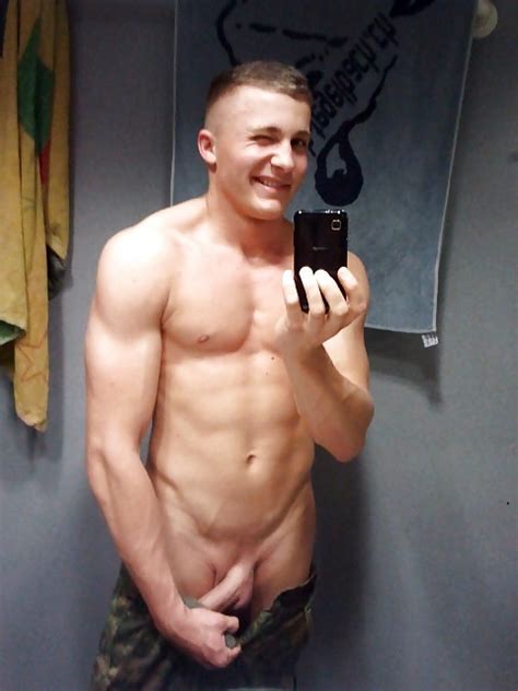 Hot Amateur Guy Naked