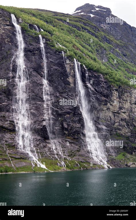Tallest Waterfall Stock Photos And Tallest Waterfall Stock Images Alamy