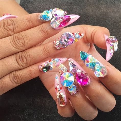 Cardi b with her nail artist, jenny bui (photo: Cardi B Pink Jewels, Nail Art, Stones, Studs Nails | Steal ...