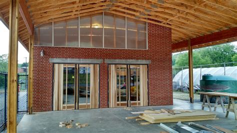 Consultez les avis, salaires et avantages des employés chez general shale, inc. Students, Faculty Dedicate Center at Beardsley Farm | UTK ...