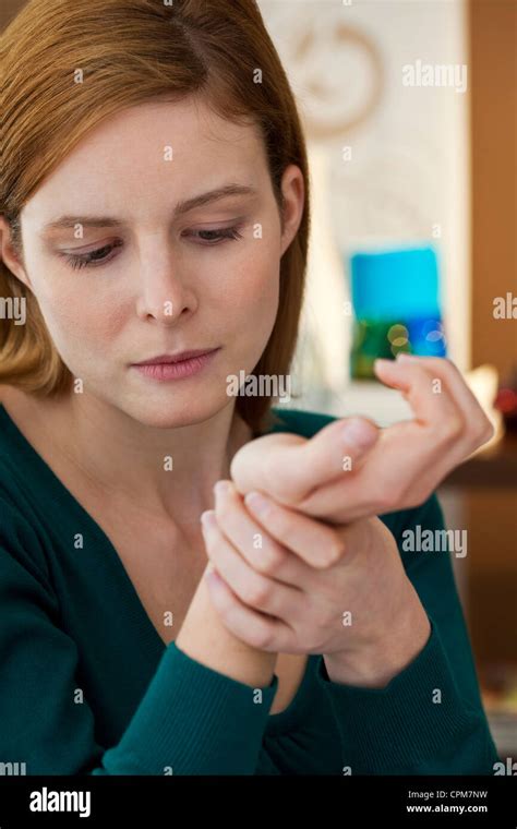 Painful Wrist In A Woman Stock Photo Alamy