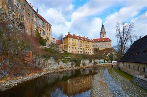 Cesky Krumlov Tourists Guide About The City And Its Attractions