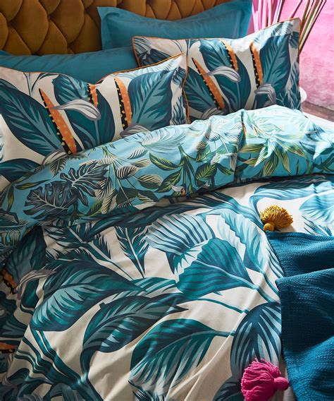 Enjoy free shipping on most stuff, even big ideal for any bedroom, this bed is crafted from solid wood and bamboo veneer frame structure. Tropical Leaf Duvet Set (S/K) in 2020 | Duvet sets ...