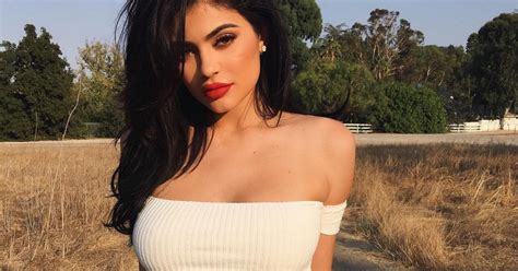 Kylie Jenner Invites Fans To Squeeze Her Boobs To Prove They Are Not