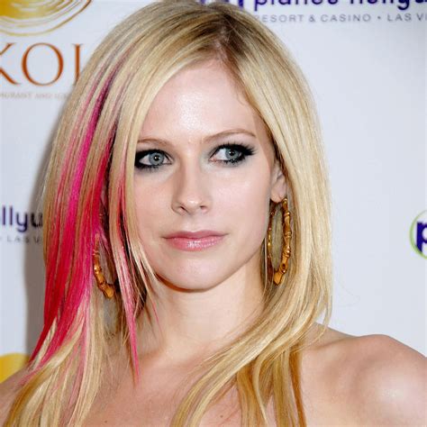Photogallery of avril lavigne updates weekly. Avril Lavigne Sex Photo. Fabulous Avril Lavigne naked ...