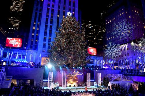 Rockefeller Center Christmas Tree Lighting 2018 Street Closures In Nyc