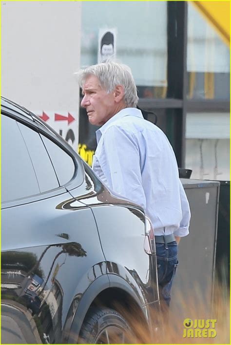 Harrison Ford Calista Flockhart Step Out Together To Do Some Food