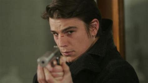 Lucky number slevin is a smart and thrilling noir crime drama. Lucky Number Slevin movie information