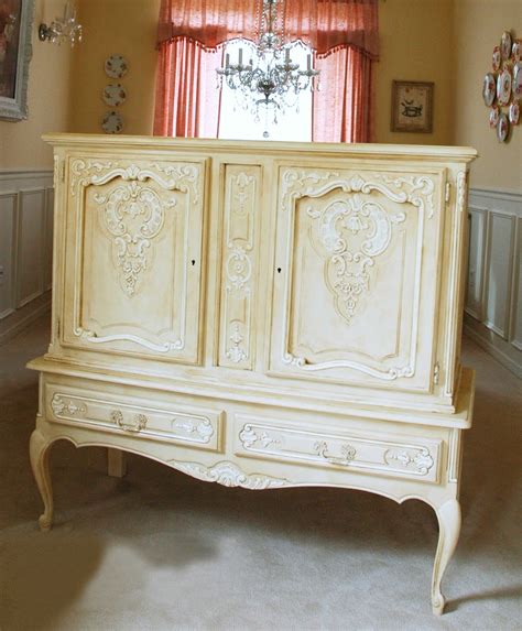 This video shows how to apply gold leaf to furniture. chalk painted cabinet french gold white decorating ...
