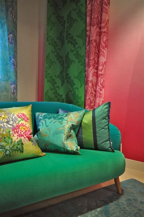 © designers guild ltd 2021 | designers guild ltd., 3 latimer place, london, w10 6qt. Designers Guild Gordijnen, Kussens en Sofa | Green home ...