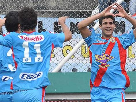 Lea aquí todas las noticias sobre arsenal de sarandi: Arsenal de Sarandi reject Internacional offer for Lisandro ...