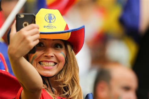 Atat francezii, cat si elvetienii. România- Elveția, 1-1, la EURO 2016. O imagine ...
