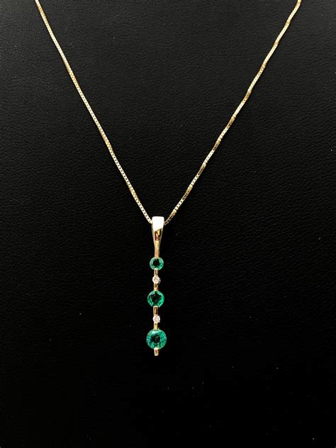 Lot K Yellow Gold Natural Emerald Diamond Pendant Necklace