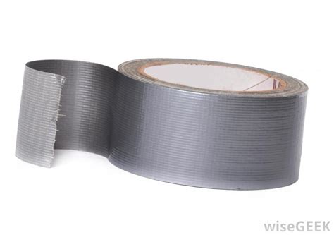 People don't stick a flower pen in their purse by mistake! What is Duct Tape? (with pictures)