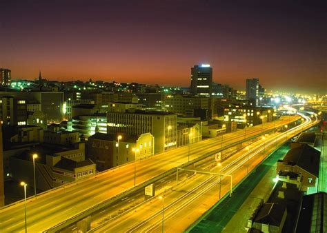 Η σμαράγδα καρύδη έκανε celebrity night…party! Visit Port Elizabeth on a trip to South Africa | Audley Travel