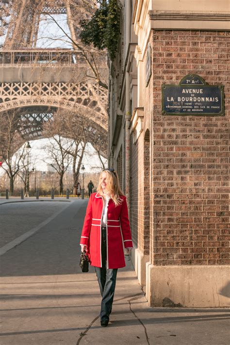 5 French Spring Outfits To Get That Chic French Woman Vibe