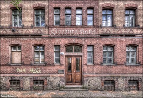 Das haus bietet ihnen mit ca. Haus mit Geschichte Foto & Bild | marode, dokumentation ...