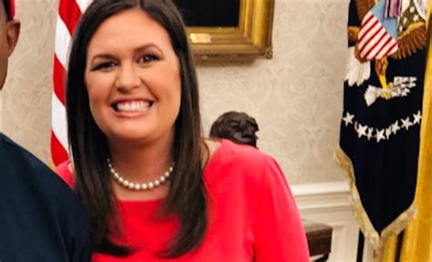 sarah sanders just spanked the press just fyi chicks on the right