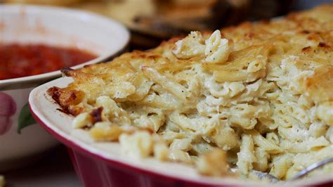 How To Make Baked Macaroni With Cheese And Tomatoes