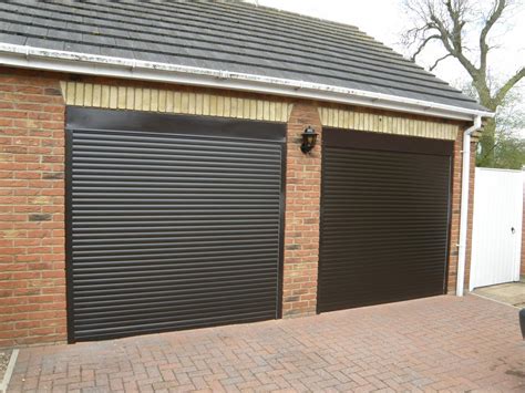 Heroal aluminium roller garage doors are suitable for nearly any installation situation. Electric Remote Control Roller Shutter Garage Door MADE TO ...