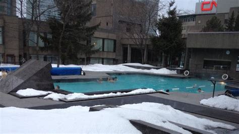 Busy Swimming Pool In Winter Picture Of Hotel Bonaventure Montreal